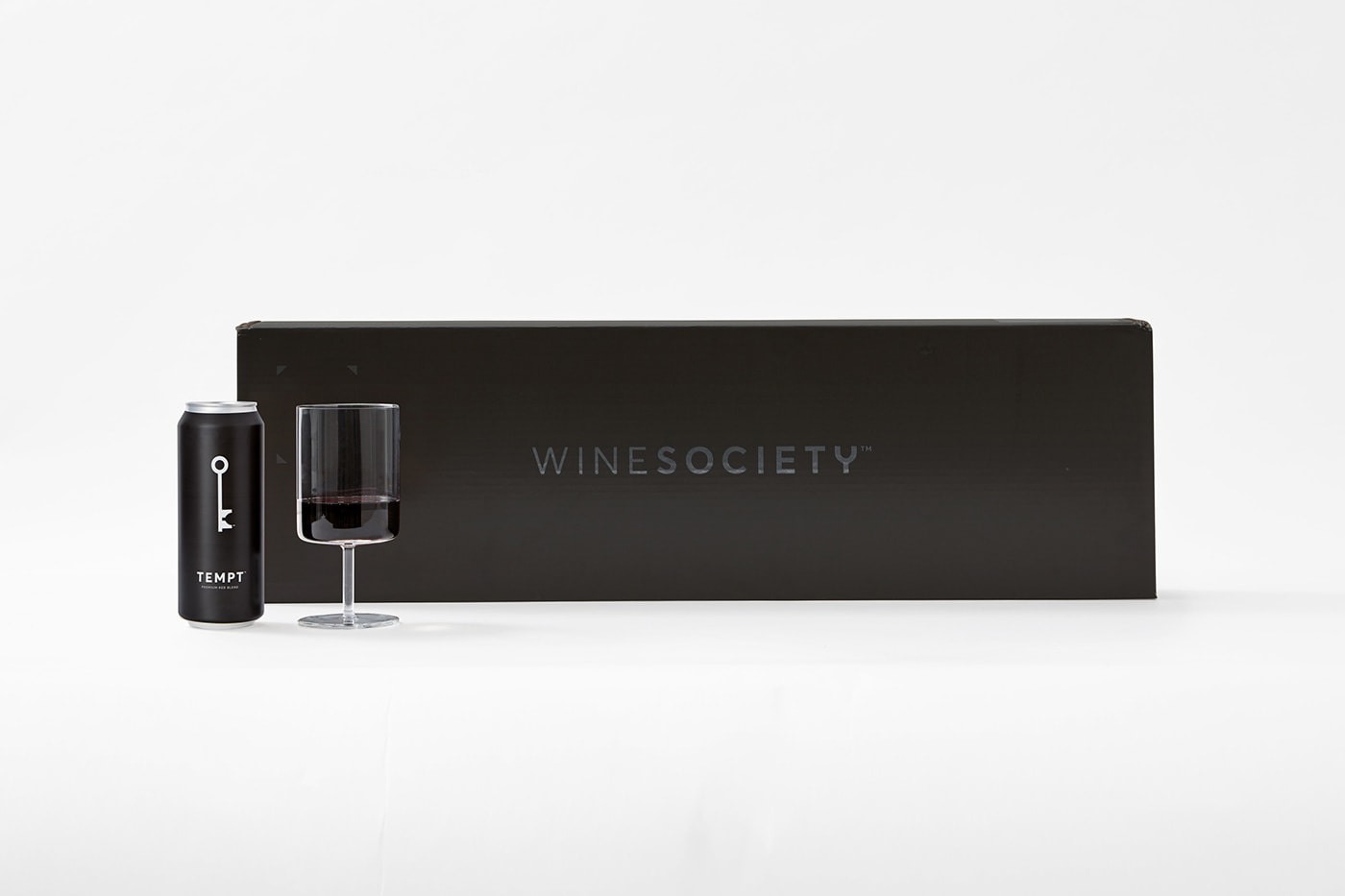 WineSociety優(yōu)質(zhì)葡萄酒品牌戰(zhàn)略定位和品牌策劃，餐飲品牌策劃，餐飲品牌設(shè)計(jì)，品牌設(shè)計(jì)公司，深圳品牌設(shè)計(jì)，左右格局