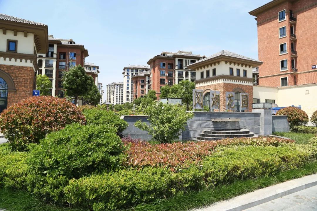 住宅與商業(yè)64