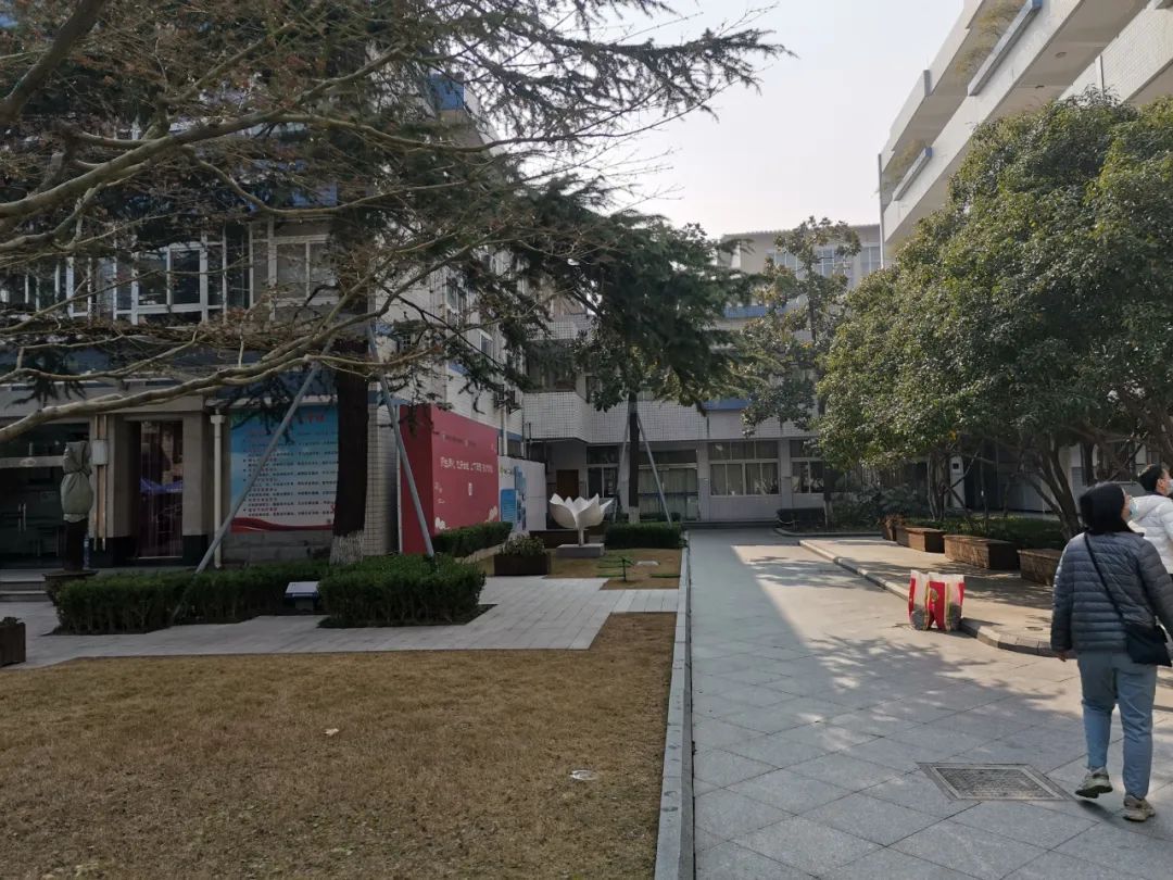 住宅與商業(yè)172